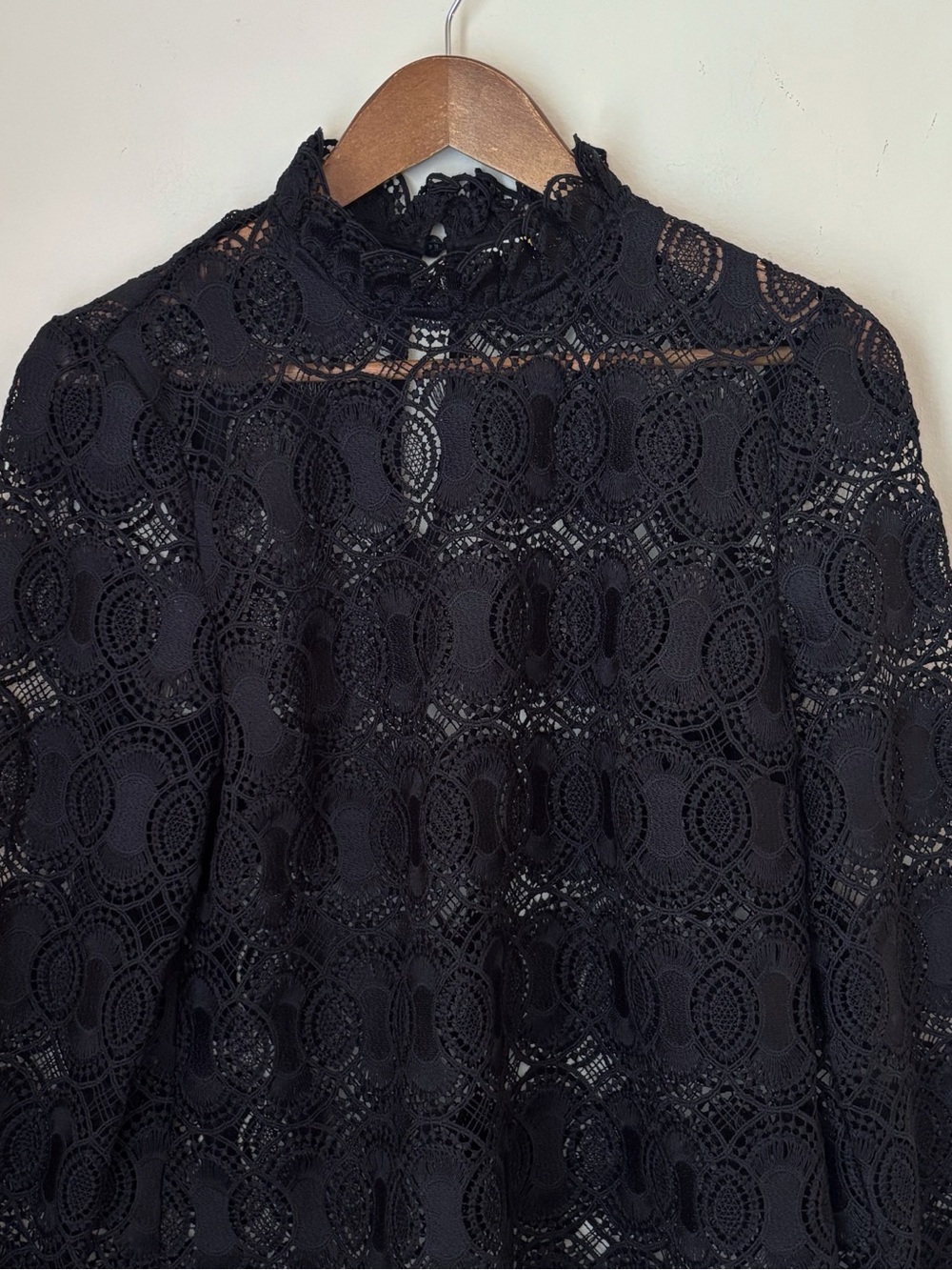 Boden Black Lace High Neck Blouse Sz 8 - Picture 3 of 8